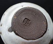 画像をギャラリービューアに読み込む, ポールフライマン "LAVA" 白釉ぐい呑