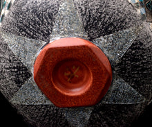 画像をギャラリービューアに読み込む, 伊藤北斗 釉刻色絵金銀彩 面取茶盌