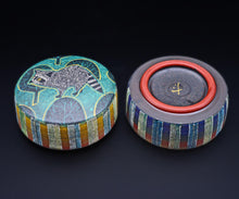 画像をギャラリービューアに読み込む, 伊藤北斗 釉刻色絵金銀彩 小筥B