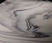 画像をギャラリービューアに読み込む, アマンダトン The Perfect Imbalance 満月壺