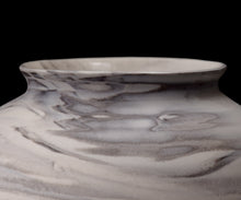 画像をギャラリービューアに読み込む, アマンダトン The Perfect Imbalance 満月壺