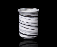 画像をギャラリービューアに読み込む, アマンダトン The Perfect Imbalance ぐい呑