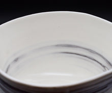 画像をギャラリービューアに読み込む, アマンダトン The Perfect Imbalance 抹茶碗