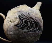 画像をギャラリービューアに読み込む, 泉田之也 積層茶壺