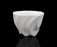 画像をギャラリービューアに読み込む, 張多然 白い花 カップE