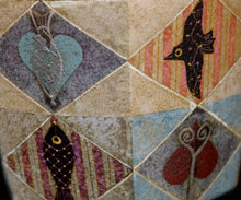 画像をギャラリービューアに読み込む, 伊藤北斗 釉刻色絵金銀彩 面取茶碗
