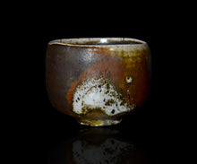 Load image into Gallery viewer, Yukiya Izumida Layered-Textile tea bowl
