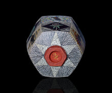 画像をギャラリービューアに読み込む, 伊藤北斗 釉刻色絵金銀彩 面取茶盌
