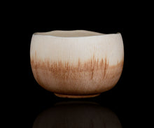 画像をギャラリービューアに読み込む, アマンダトン mono no aware 草木染め茶盌 ー桂ー
