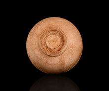 画像をギャラリービューアに読み込む, アマンダトン mono no aware 草木染め茶盌 ー桂ー
