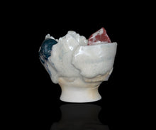 画像をギャラリービューアに読み込む, 加藤真美 フロスト釉 酒盃「丹頂」

