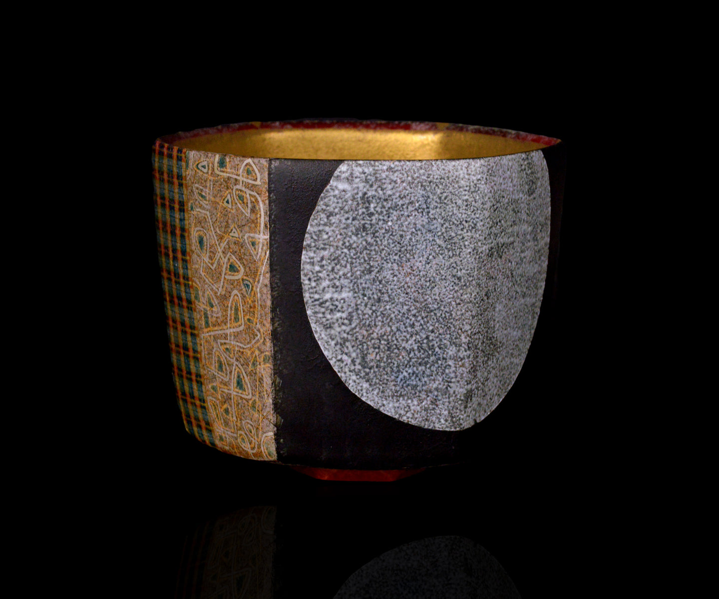 伊藤北斗 釉刻色絵金銀彩 面取茶盌 -Moon- – 窯と土～Kama-to-tsuchi～