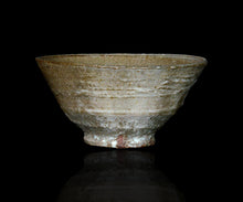 Load image into Gallery viewer, Tasuku Mitsufuji Natural Ash Glaze Chawan
