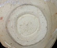 Load image into Gallery viewer, Okuiso Taisaku Shinotsu tea bowl

