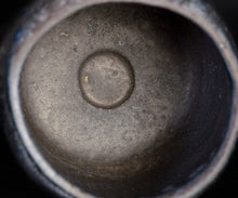 Load image into Gallery viewer, Hiroshi Gozeki Sohen-guro Chawan Singularity #1
