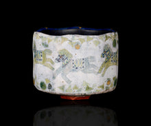 Load image into Gallery viewer, Ito Hokuto Yukoku Iroke Kinginsai chawan
