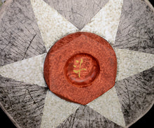 Load image into Gallery viewer, Ito Hokuto Yukoku Iroke Kinginsai chawan
