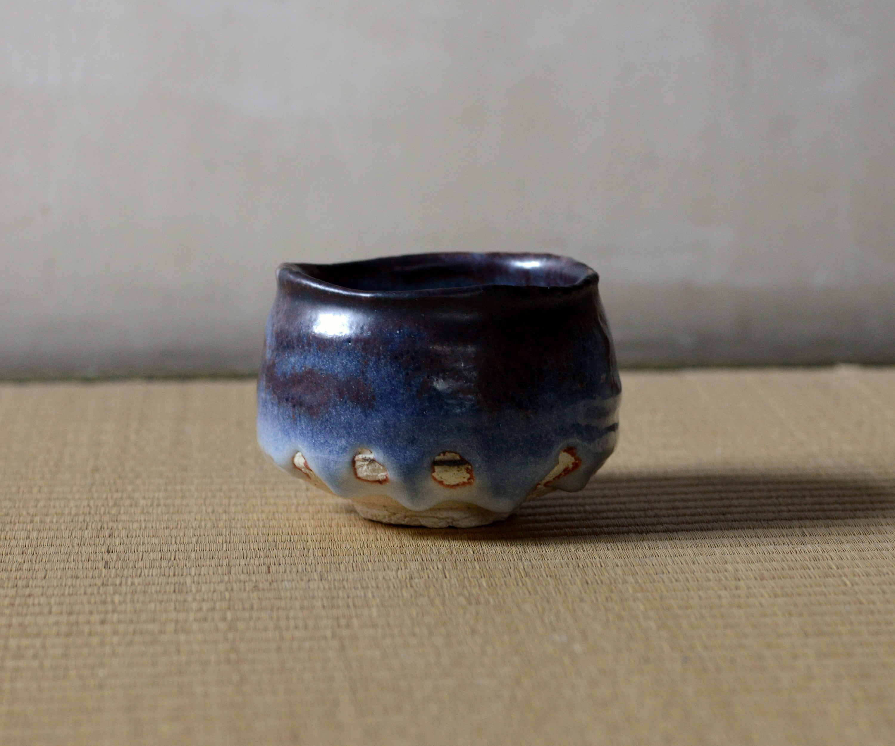 松崎幹 蒼流志埜茶盌 – 窯と土～Kama-to-tsuchi～