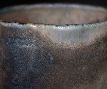 画像をギャラリービューアに読み込む, 吉見螢石 淡変須恵茶盌 銘「海神」
