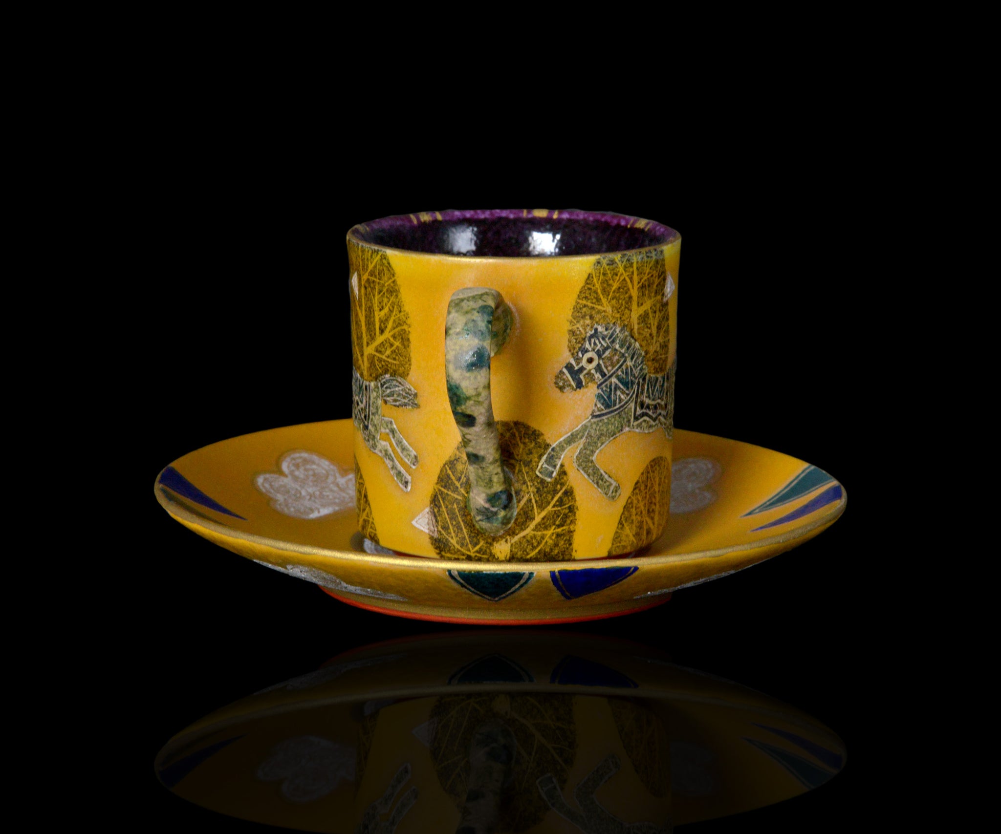 伊藤北斗 釉刻色絵金銀彩 珈琲呑 – 窯と土～Kama-to-tsuchi～