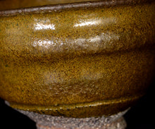Load image into Gallery viewer, Rui Mito Kurogaratsu chawan
