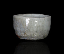 Load image into Gallery viewer, Kan Matsuzaki Shida-yu chawan
