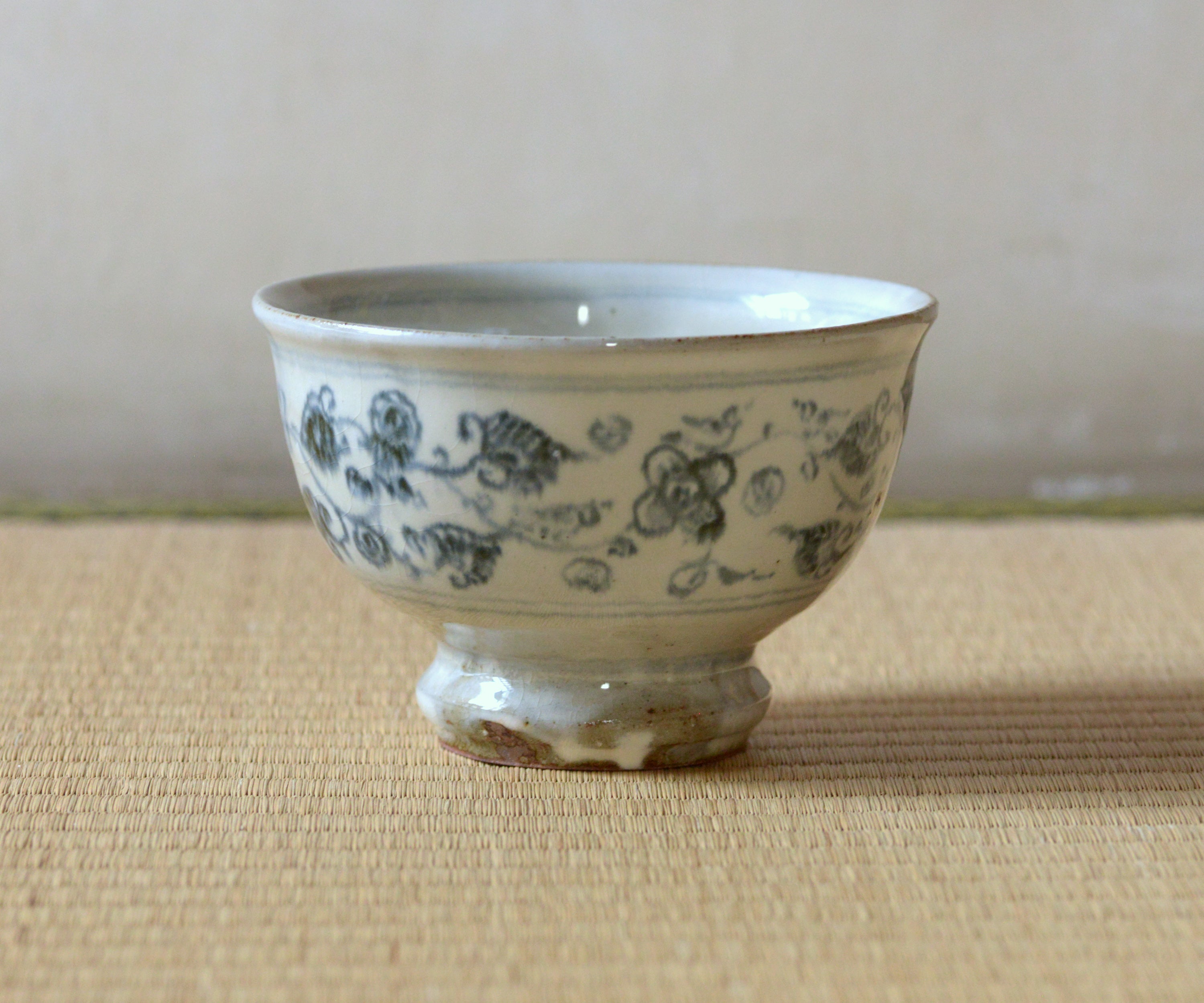 藤田佳三 安南染付茶盌 – 窯と土～Kama-to-tsuchi～