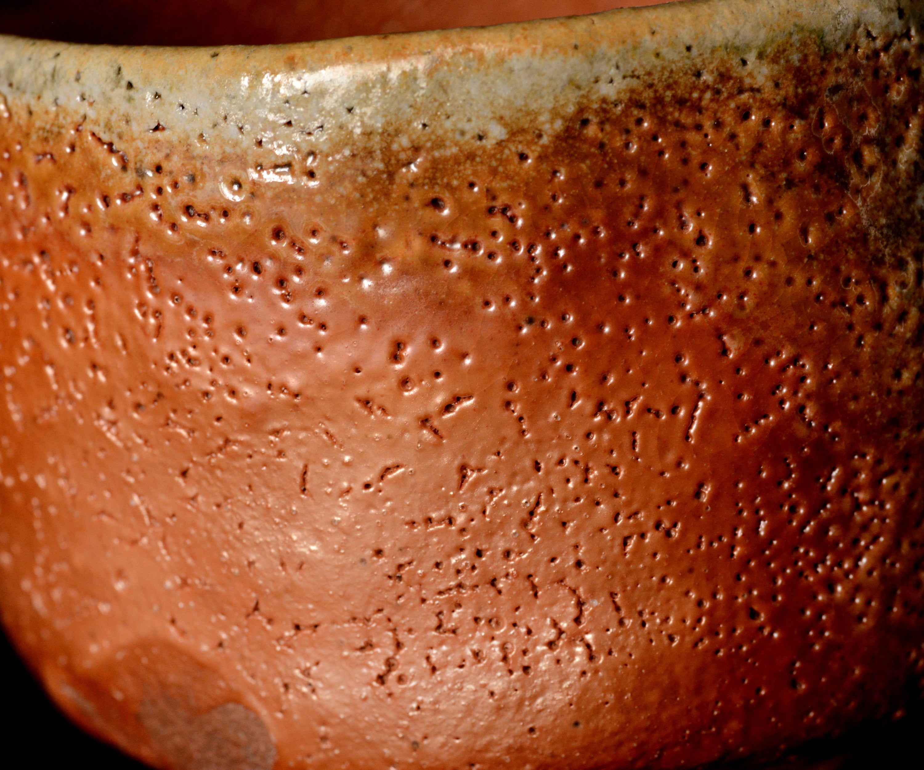 西浦武 越前窯変茶盌 – 窯と土～Kama-to-tsuchi～