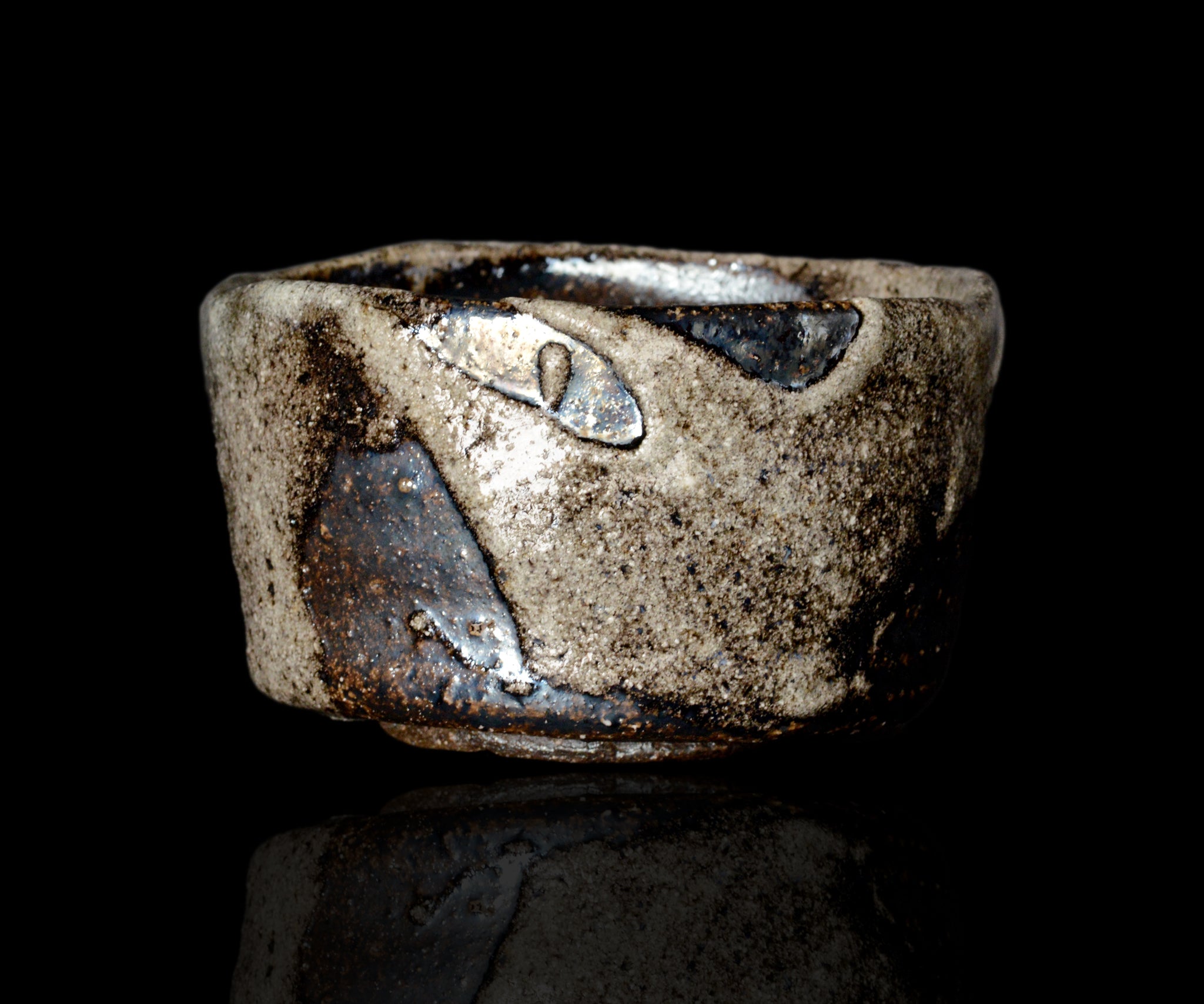 西浦武 越前掛分茶盌 – 窯と土～Kama-to-tsuchi～