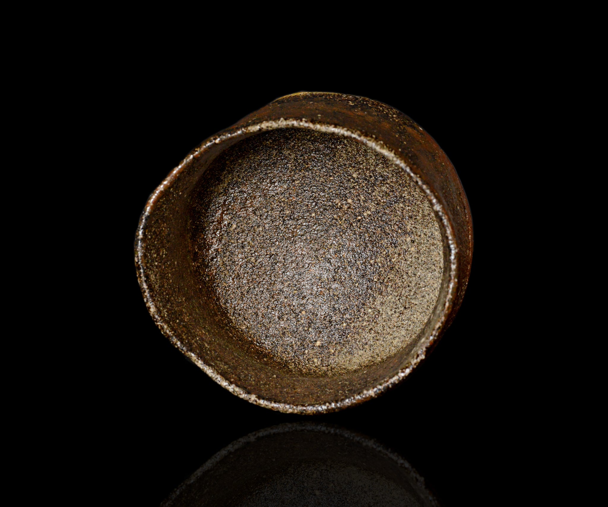 西浦武 越前鉄釉茶盌 – 窯と土～Kama-to-tsuchi～