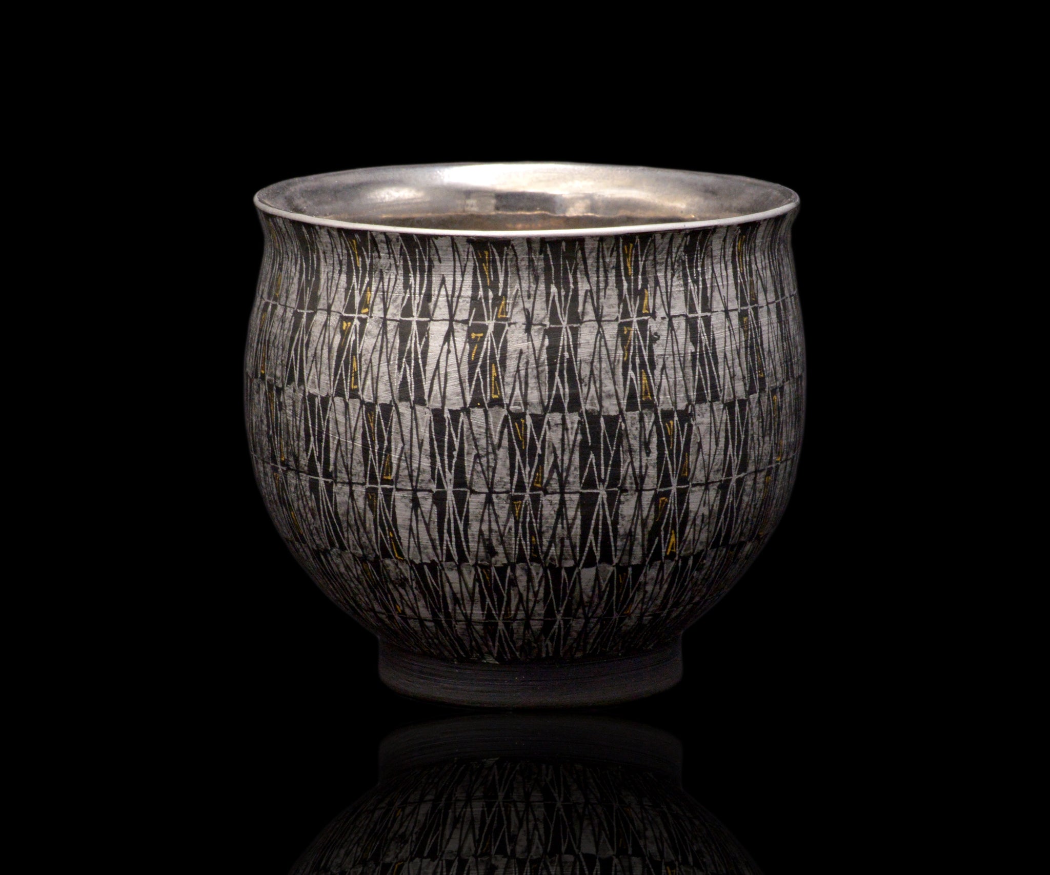 Tada Patterns Yukifumi Tada Geometric pattern platinum teacup – 窯と土~Kama-to-tsuchi~