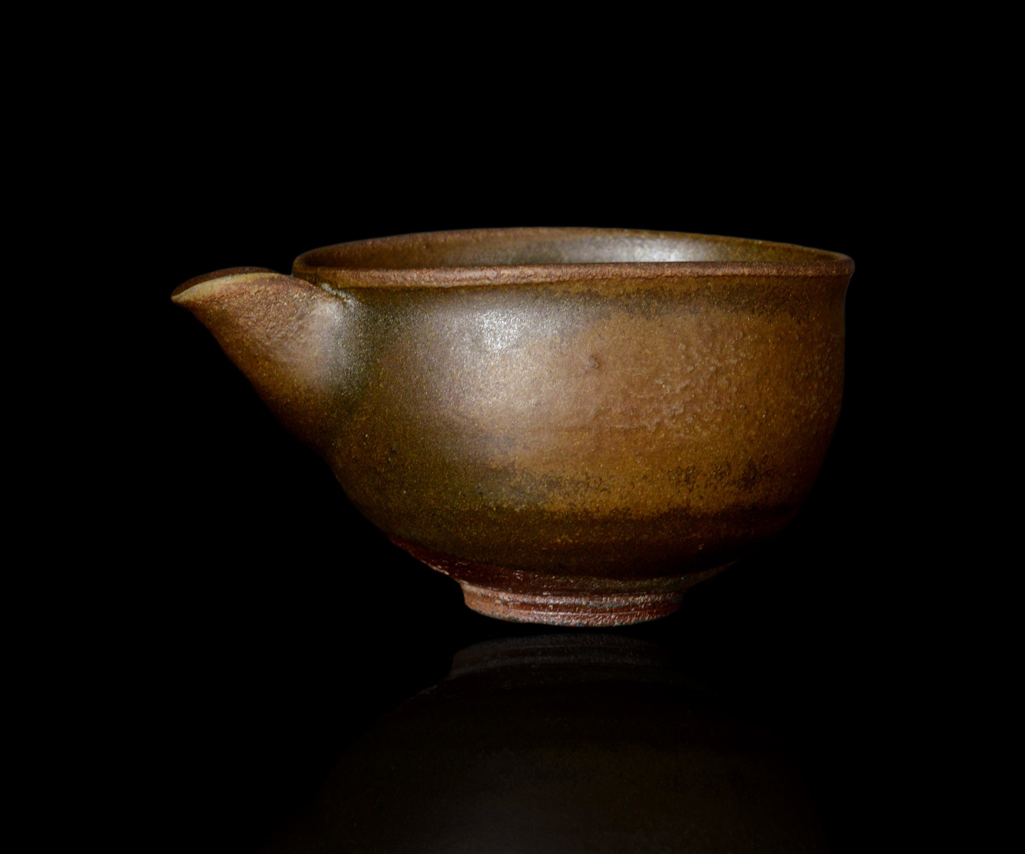三藤るい 唐津徳利 金継ぎ 三藤るい 作 斑唐津徳利 – ギャラリー一番館オンラインショップ