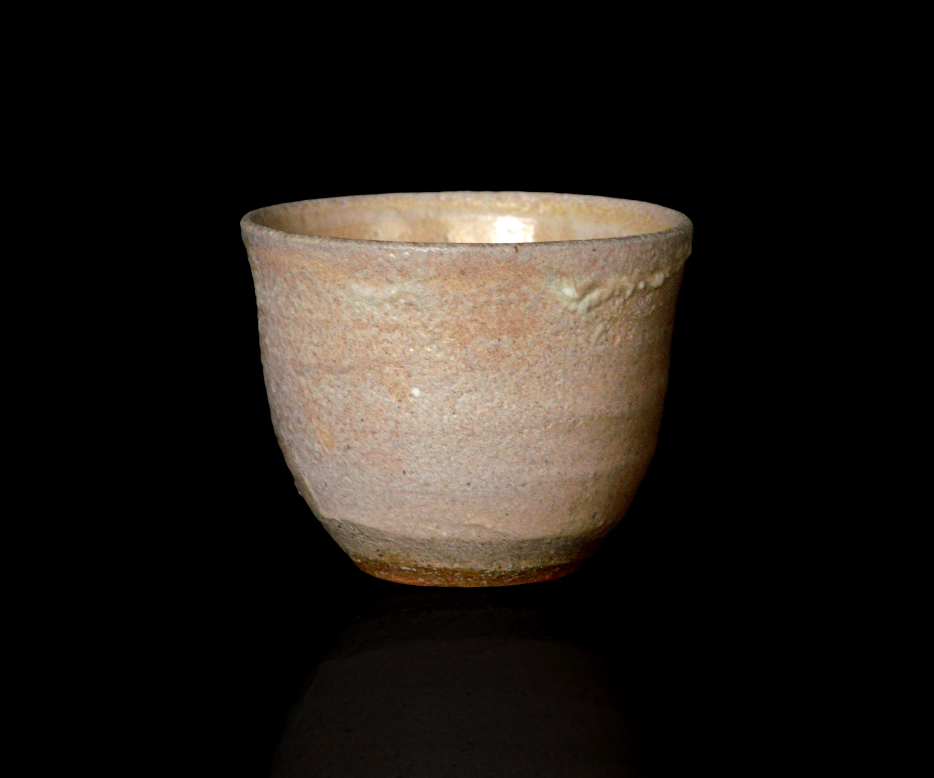 三藤るい 唐津ぐい呑 – 窯と土～Kama-to-tsuchi～