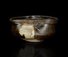 画像をギャラリービューアに読み込む, 三藤るい 唐津黒織部茶碗
