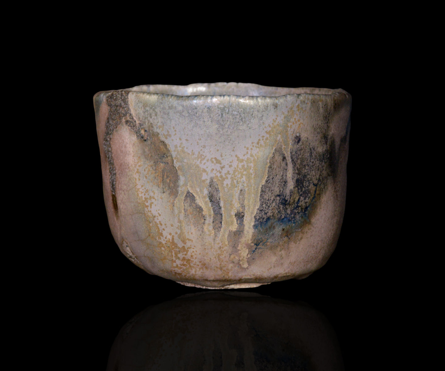 吉見螢石 淡変須恵茶盌