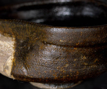 画像をギャラリービューアに読み込む, 三藤るい 唐津黒織部茶碗
