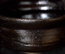 画像をギャラリービューアに読み込む, 三藤るい 唐津黒織部茶碗
