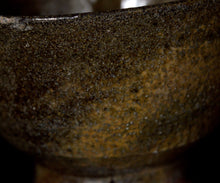 画像をギャラリービューアに読み込む, 三藤るい 青唐津割高台茶碗
