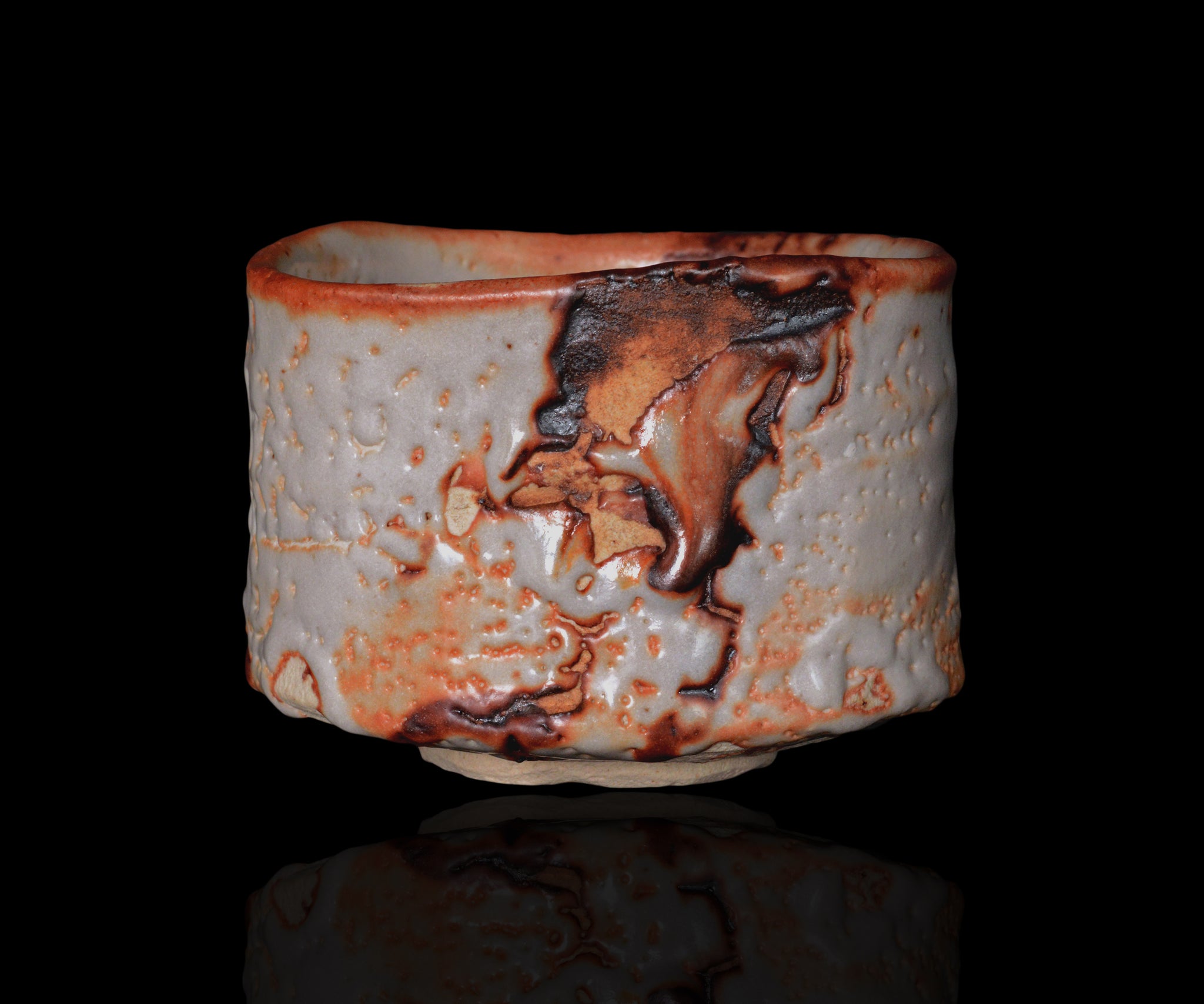 加藤亮太郎 志埜茶盌 銘「焔牙」 – 窯と土～Kama-to-tsuchi～