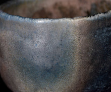 画像をギャラリービューアに読み込む, 吉見螢石 淡変須恵茶盌 銘「海神」
