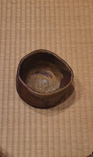 Load and play video in Gallery viewer, Shinjiro Aika Bizen chawan
