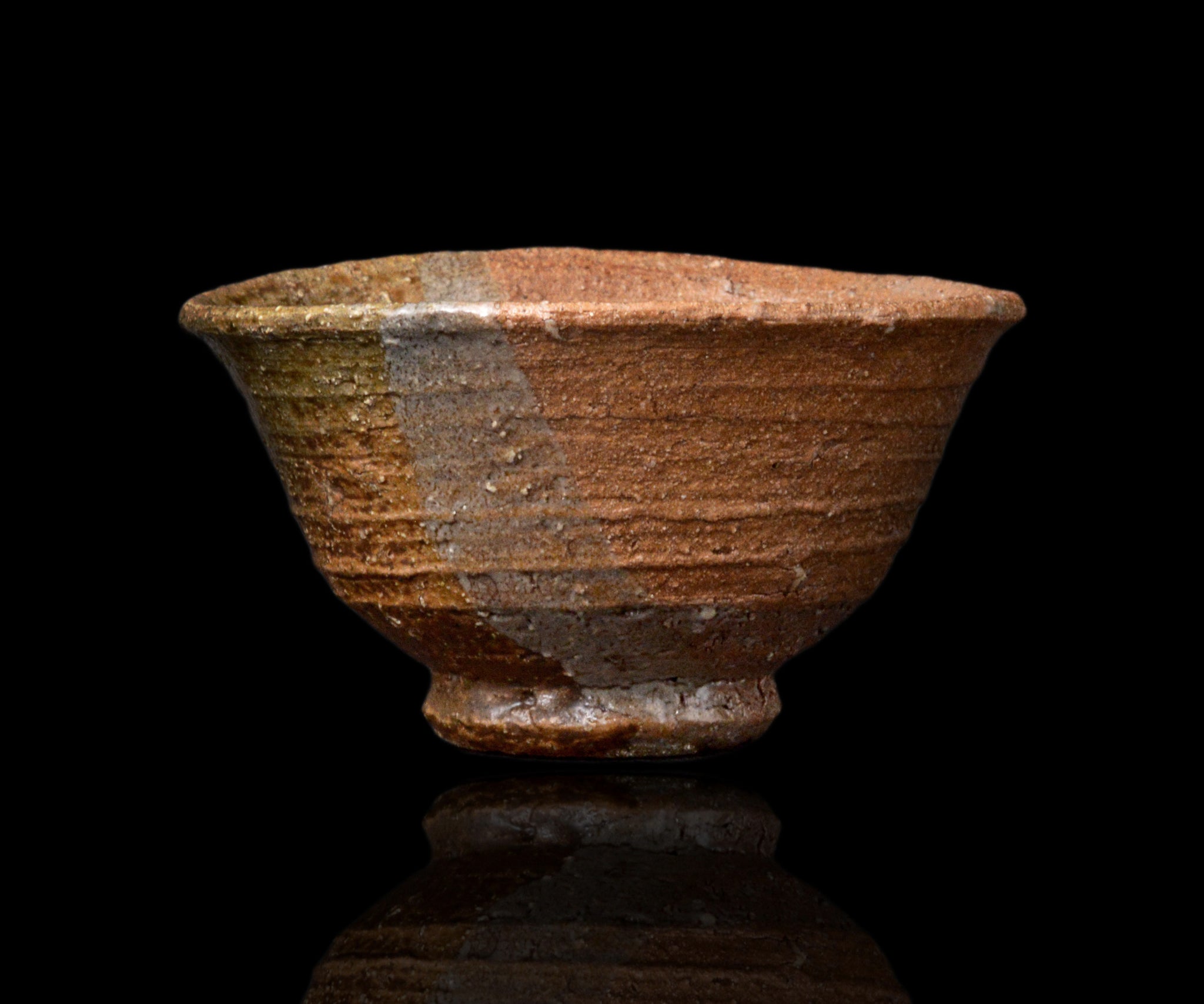 三重県　伊藤圭作　片身替　伊羅保　茶碗　無傷　共箱　古物。 三重県 伊藤圭作 片身替 伊羅保 茶碗 無傷 共箱 古物。 | STORES